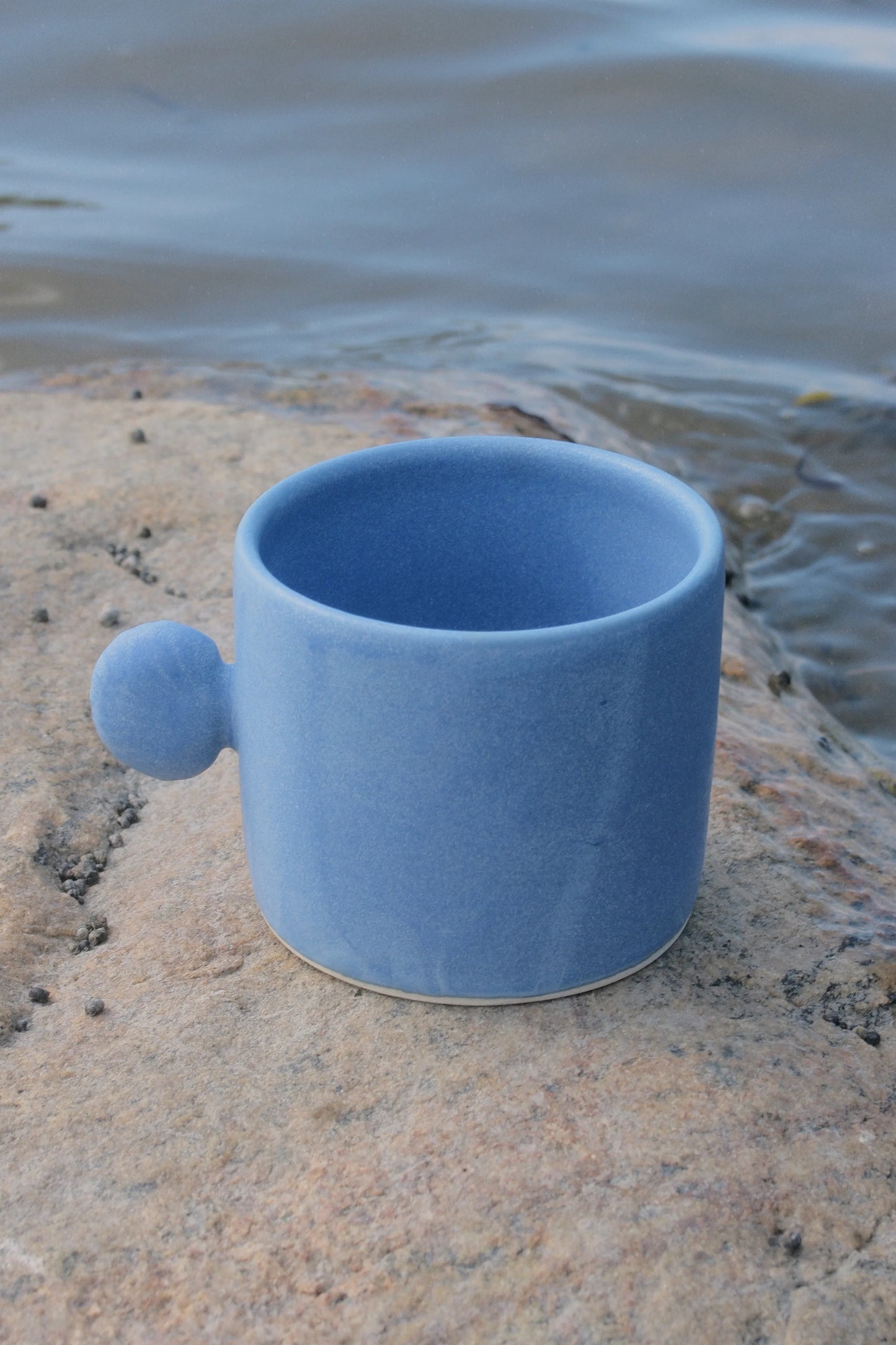 Shell Handle Mug
